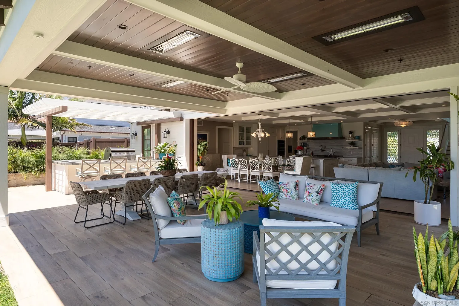 Indoor-outdoor transition in Coronado home