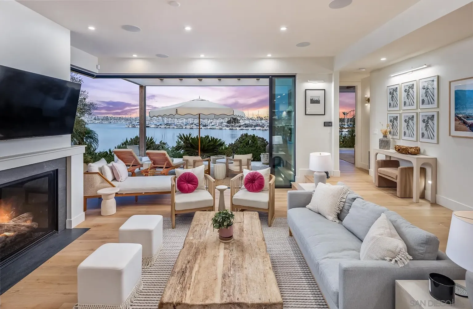 Indoor-outdoor transition in San Diego home