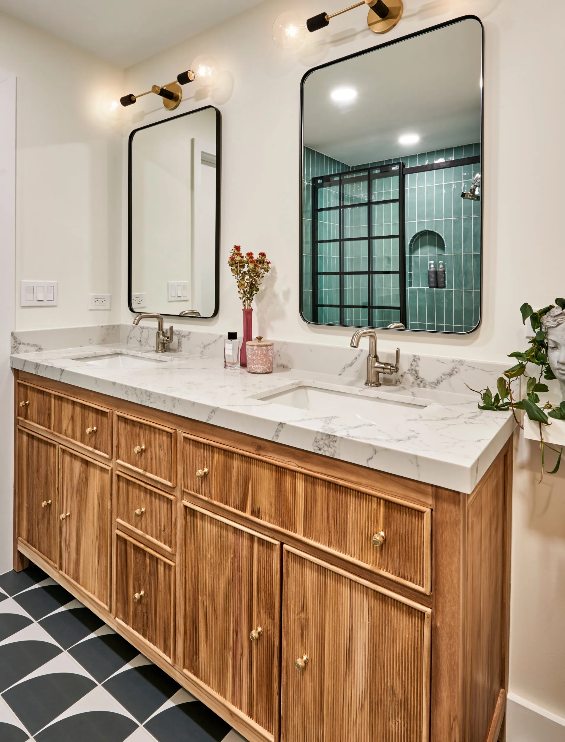 Double sink vanity side