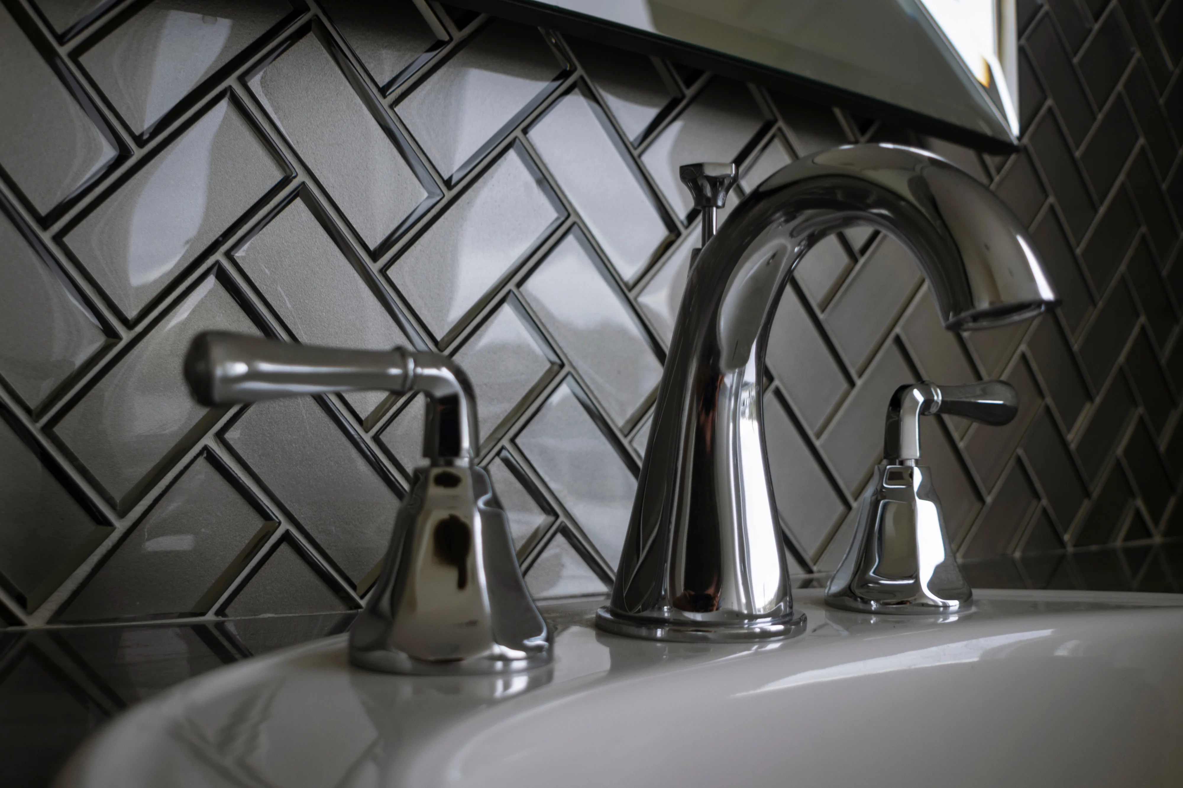 Vanity backsplash